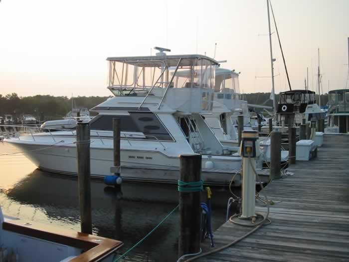 Sea Ray 430 Convertible Top 1988 image 1