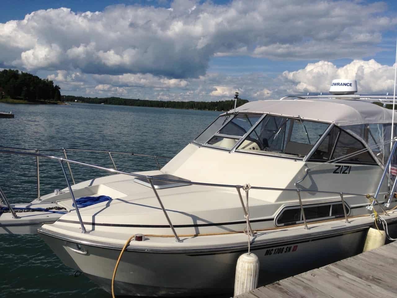 Boston Whaler Arch image 1