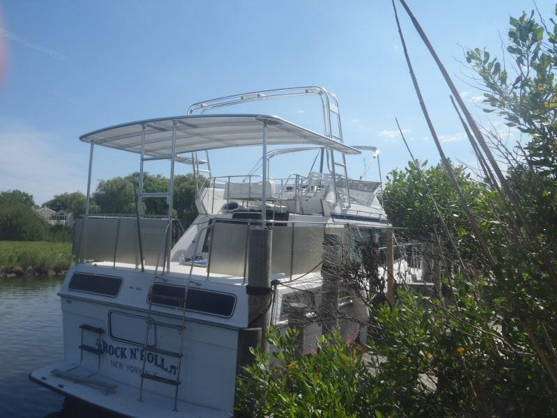 Atlantic Towers Aft Deck Top installed on a Chris Craft 372 Catalina Aft Cabin boat.