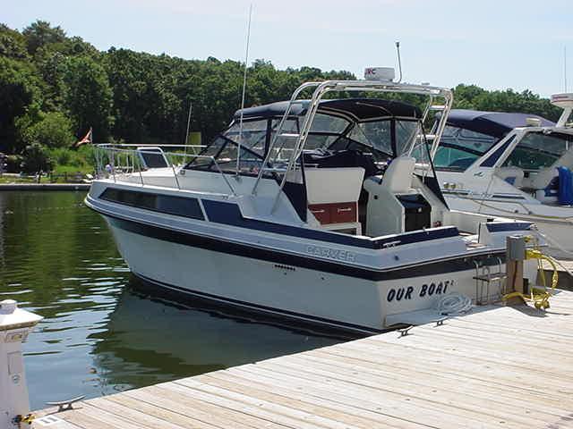 Carver 32 Montego Arch 1987 image 1