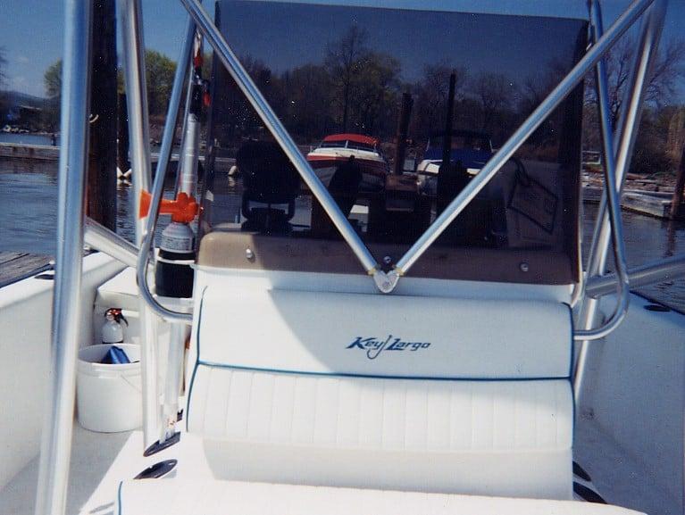 Key Largo Center Console T-Top 2000 image 1