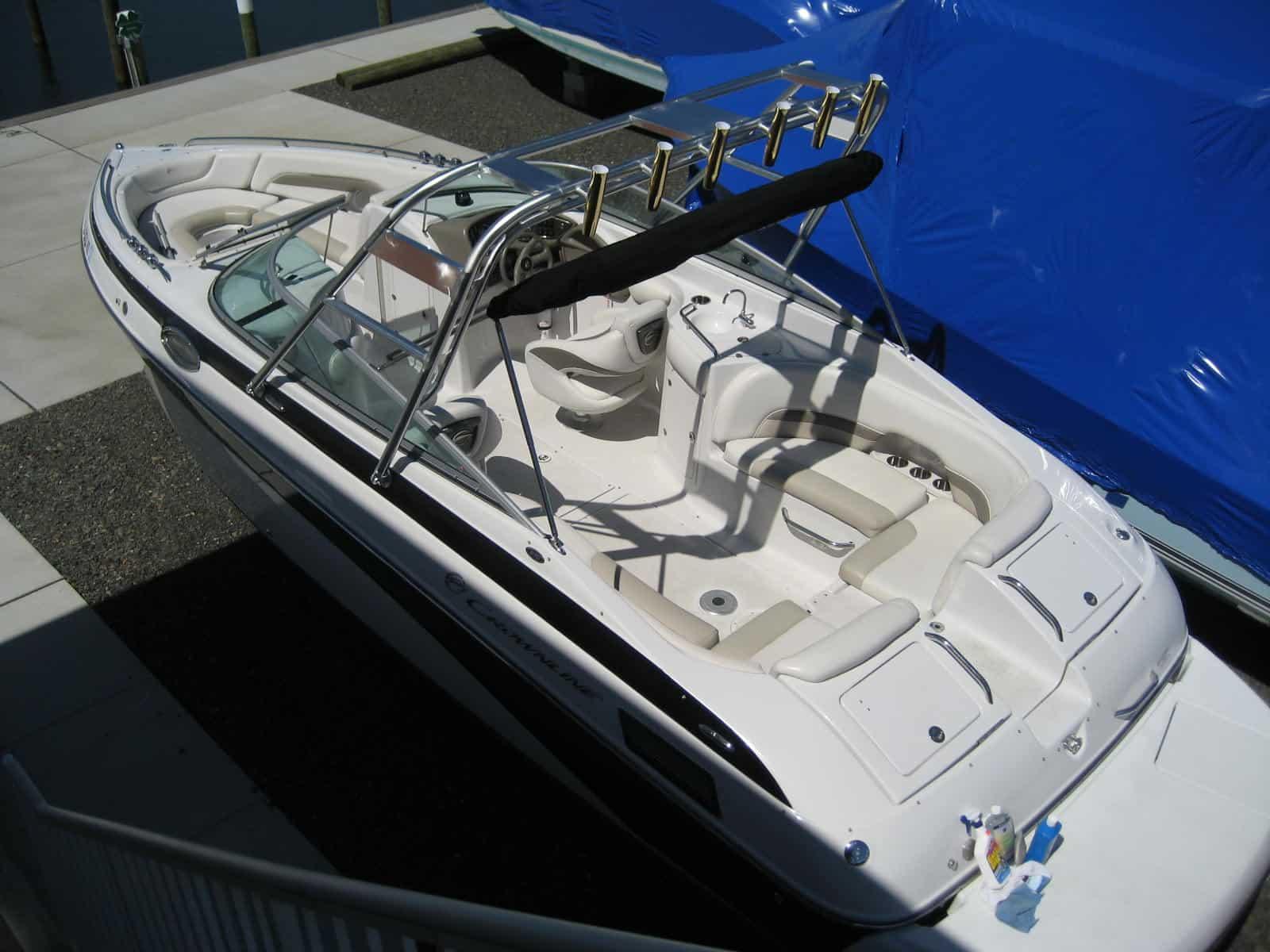 Crownline 270BR Arch 2008 image 1