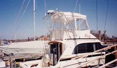 Bertram 33 Flybridge Cruiser Arch 1977 image 1