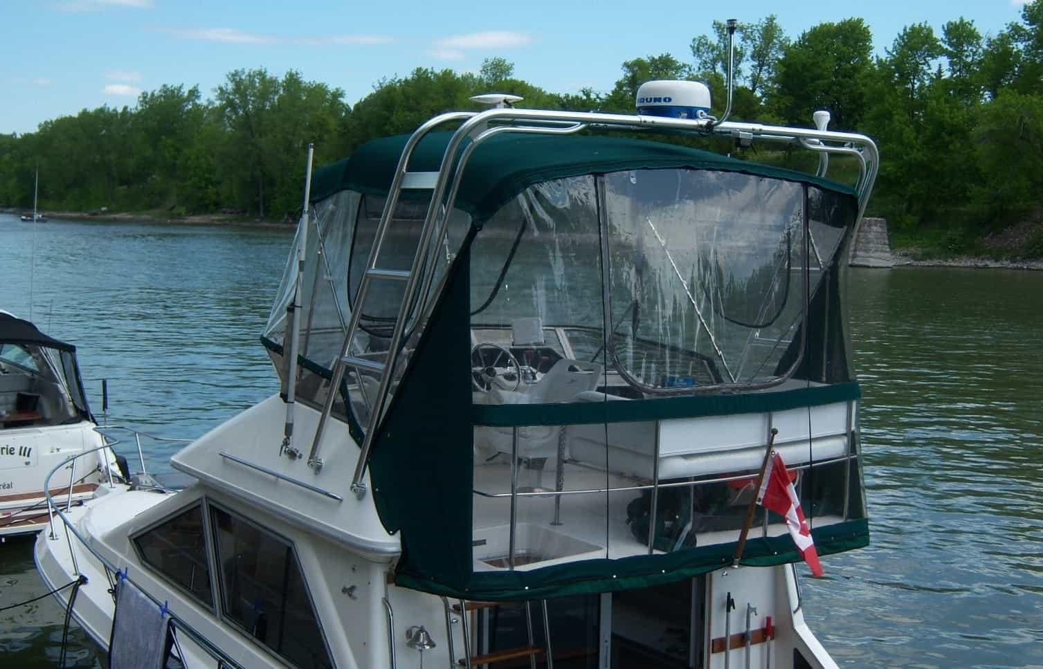Sea Ray 30 Flybridge Arch image 1