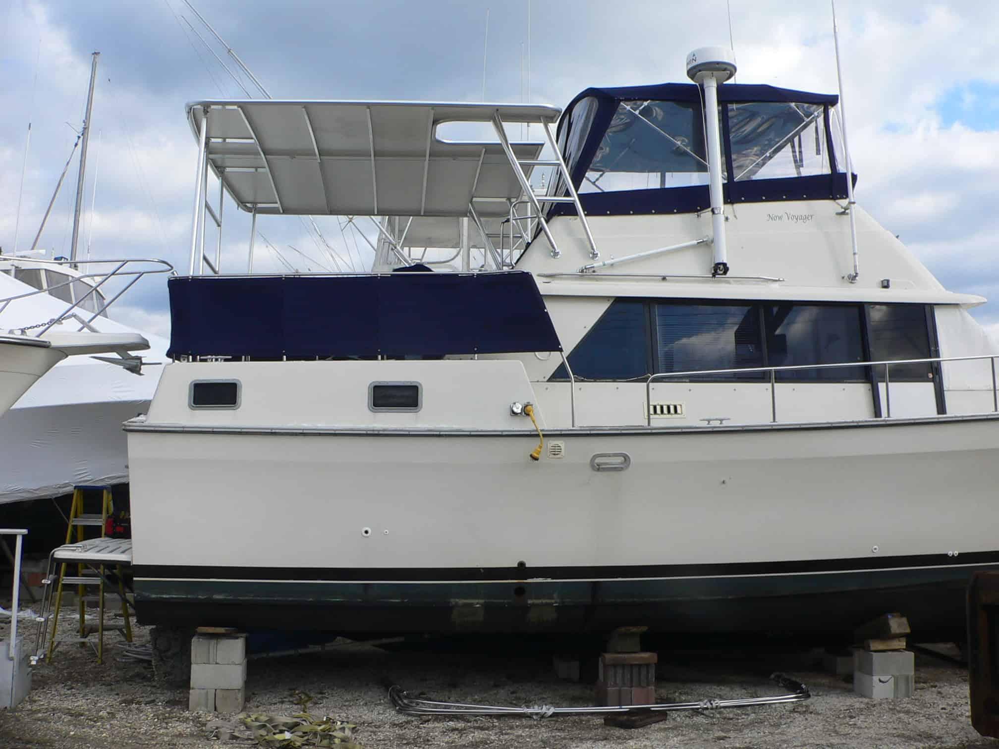 Mainship 40 Double Cabin Aft Deck Top 1984 image 1