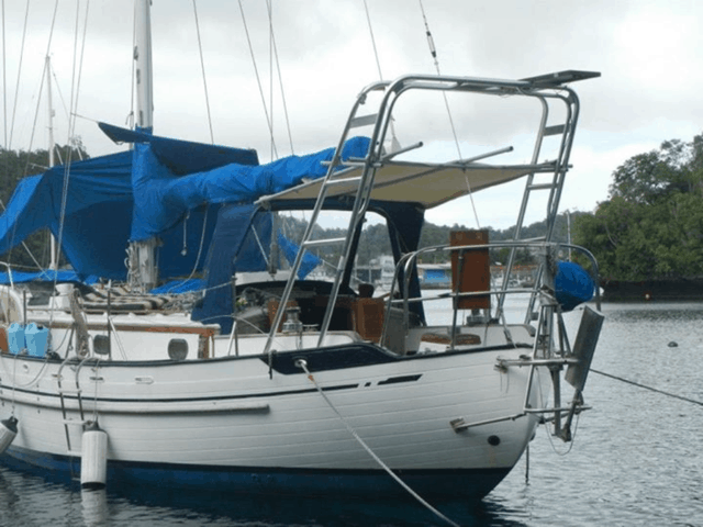 Tayana 37 Cutter Arch 1979 image 1