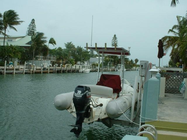 Zodiac YL480 DL T-Top image 1