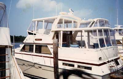Viking 43 Double Cabin Aft Deck Top 1975 image 1