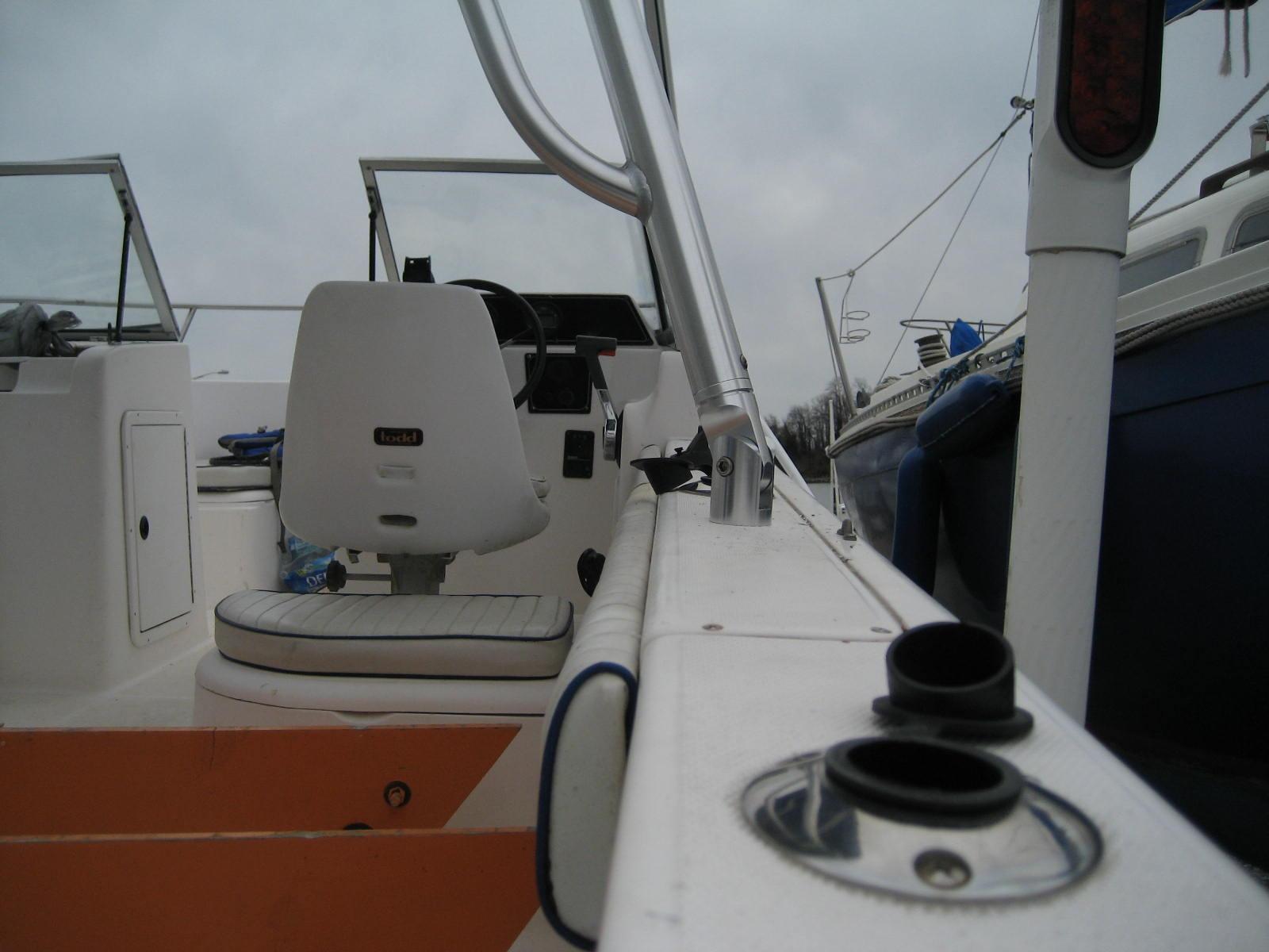 Atlantic Towers Top installed on a Palm Beach 220DC Dual Console boat.
