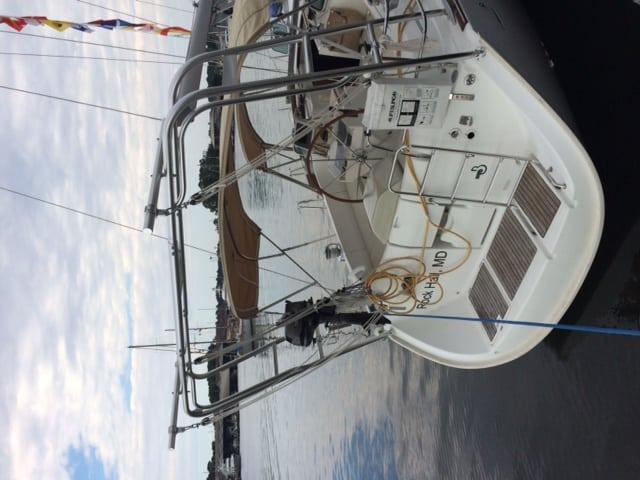 Atlantic Towers Arch installed on a Beneteau boat, showcasing the vessel's rear deck near the water.