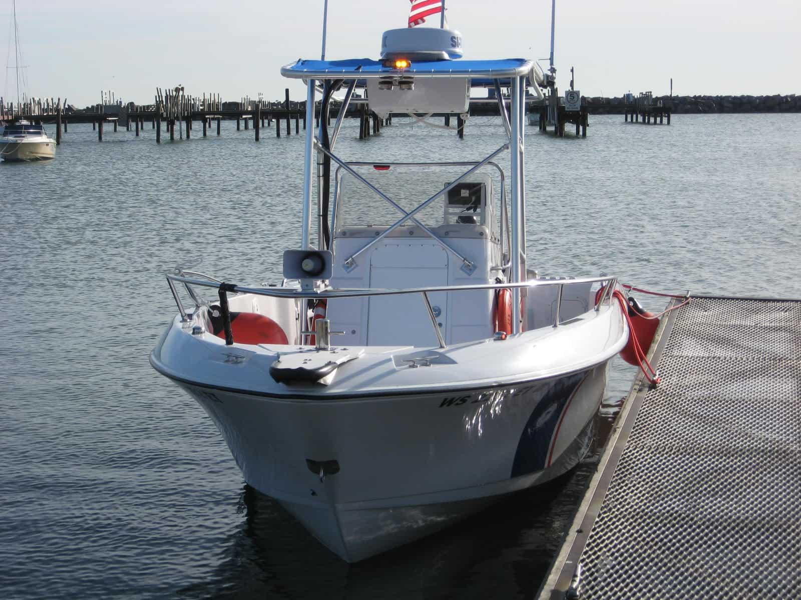 Atlantic Towers T-Top installed on a Pro Line 22/23 Sport center console boat.