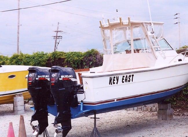 Pursuit 2550 W/A Fisherman Top 1989 image 1