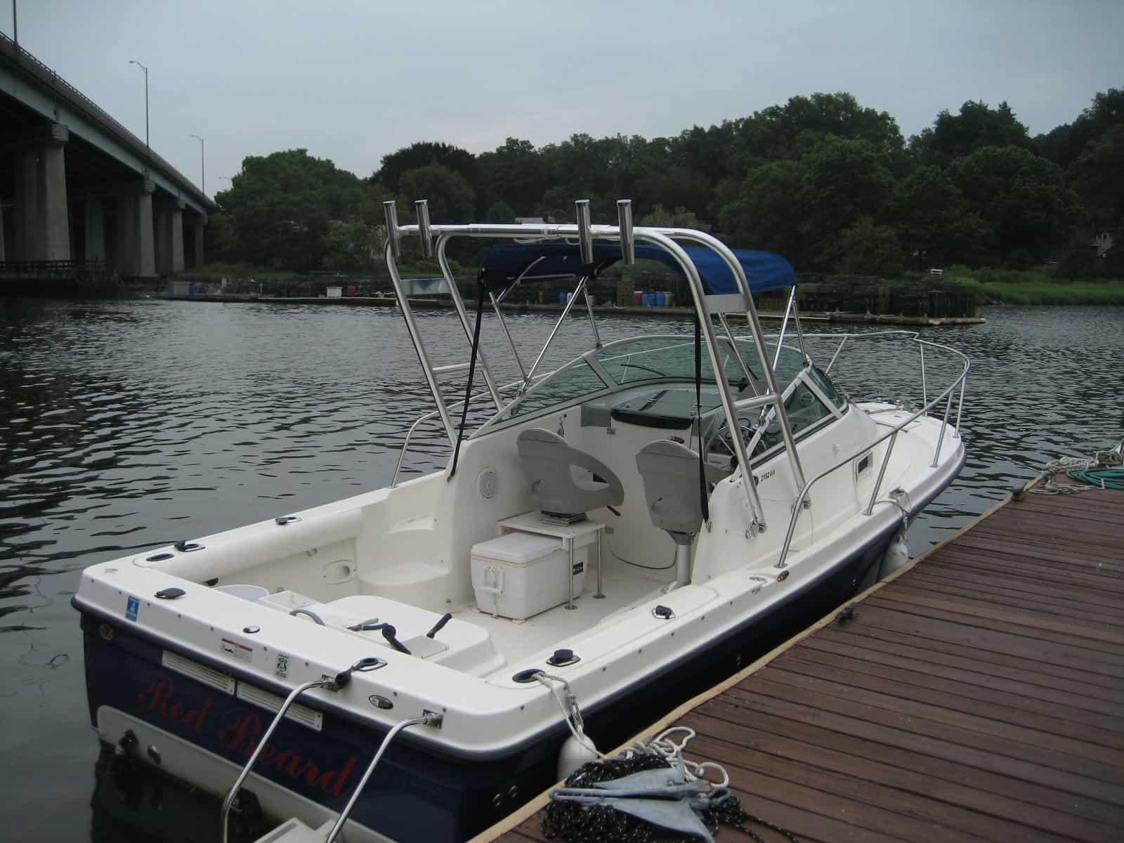 Atlantic Towers arch installed on a Trophy 2152 walkaround boat, enhancing its functionality and style.