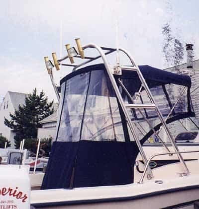 Atlantic Towers Arch installed on a Grady White 209 Escape center console boat, viewed from the side on water.