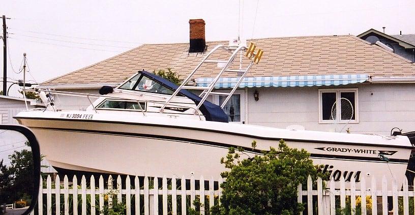 Atlantic Towers arch installed on a Grady White 24 Offshore walkaround boat, featuring a sleek and functional design.