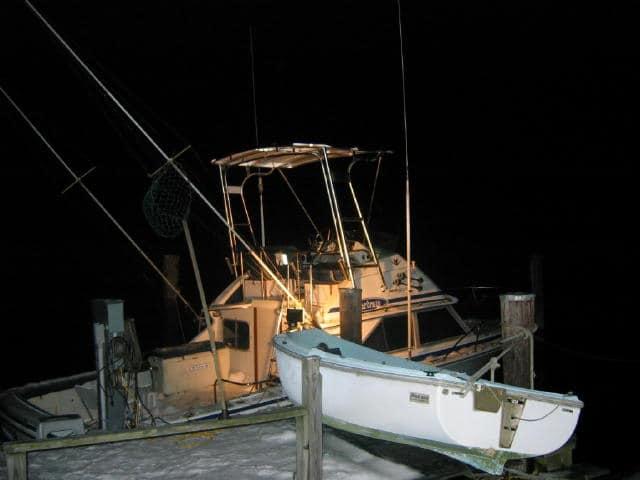 Bertram 28 Flybridge Top 1971 image 1