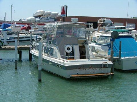 Silverton 29 Sport Cruiser Arch 1985 image 1