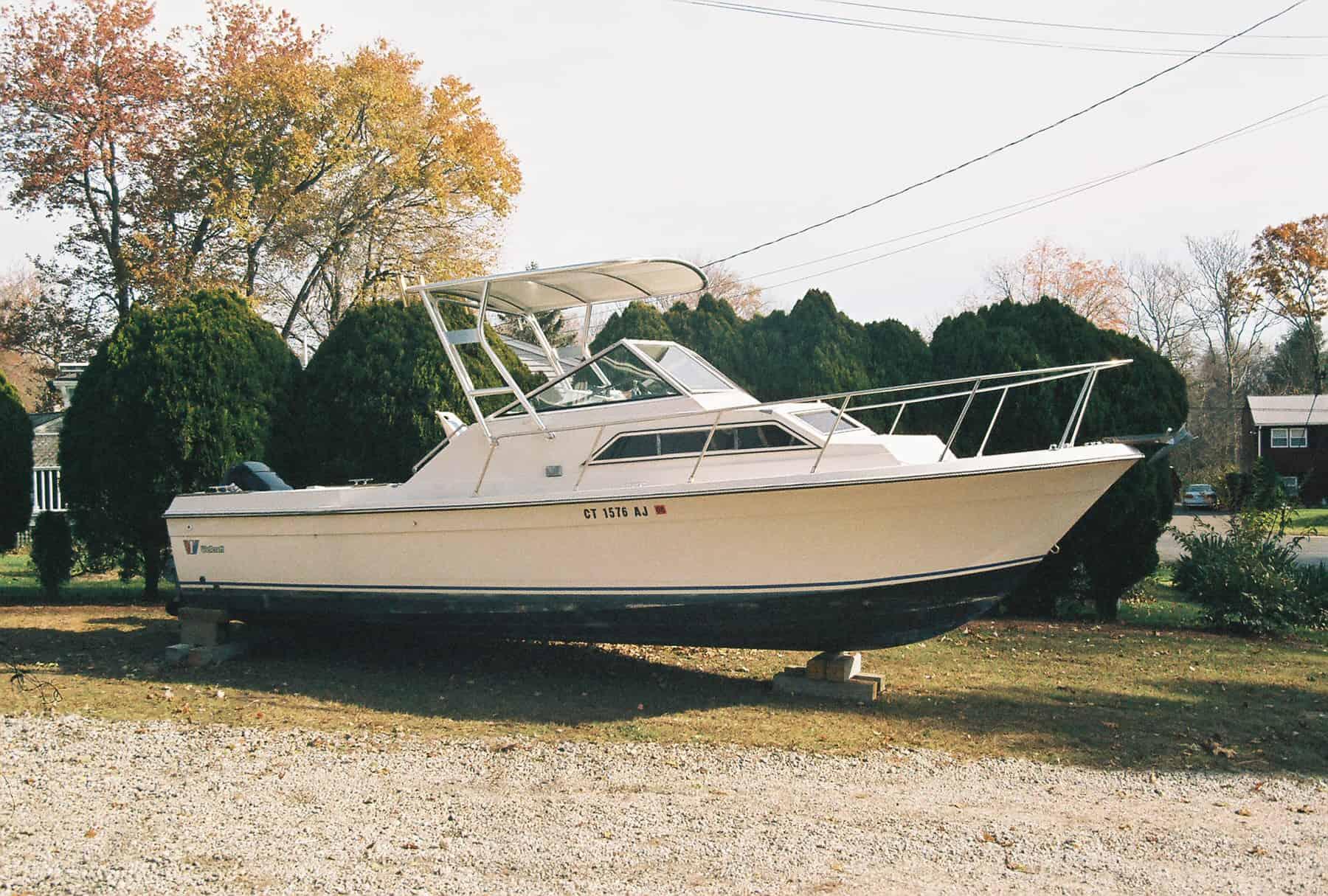 Grady White 242 Offshore Top 1979 image 1