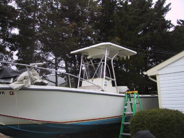 Mako 23 Inboard T-Top 1979 image 1