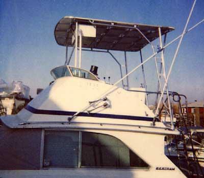 Bertram 35 Convertible Top 1970 image 1
