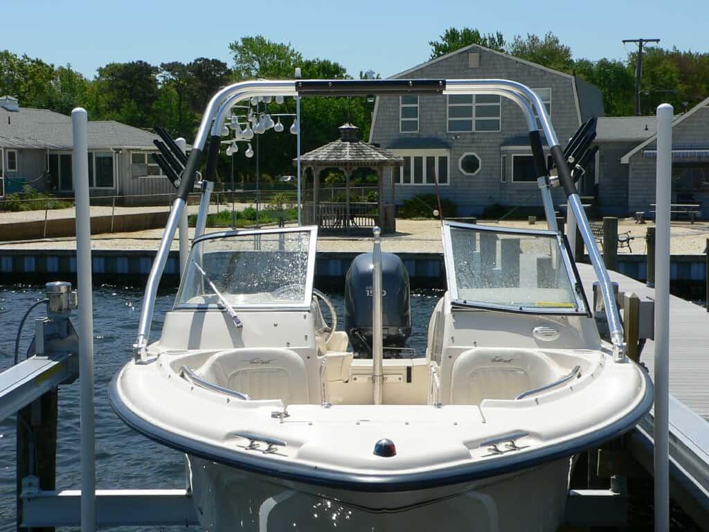 Boat image 1
